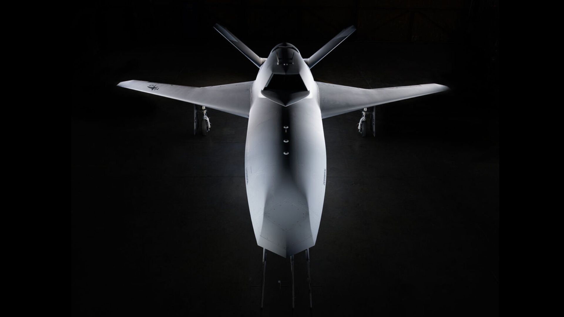 Northrop tiết lộ máy bay chiến đấu không người lái nhẹ để hỗ trợ các máy bay chiến đấu của Không quân Mỹ