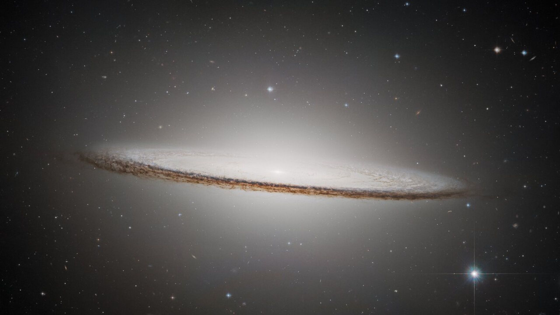 5.5 million light-years long: Universe’s largest spinning structure discovered