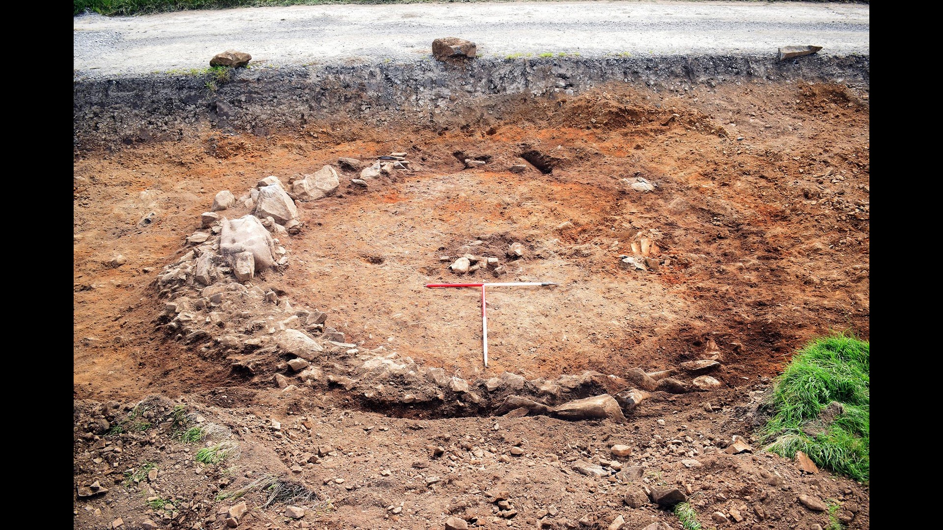3,330-year-old Bronze Age mass burial mound unearthed in Scotland challenges history