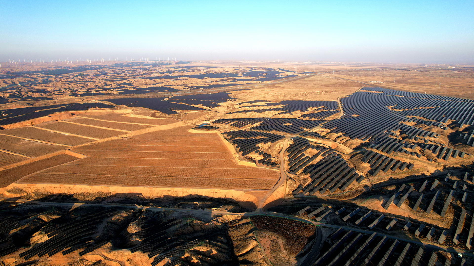 China is building world’s largest ‘super-cold air battery’ in the Gobi Desert