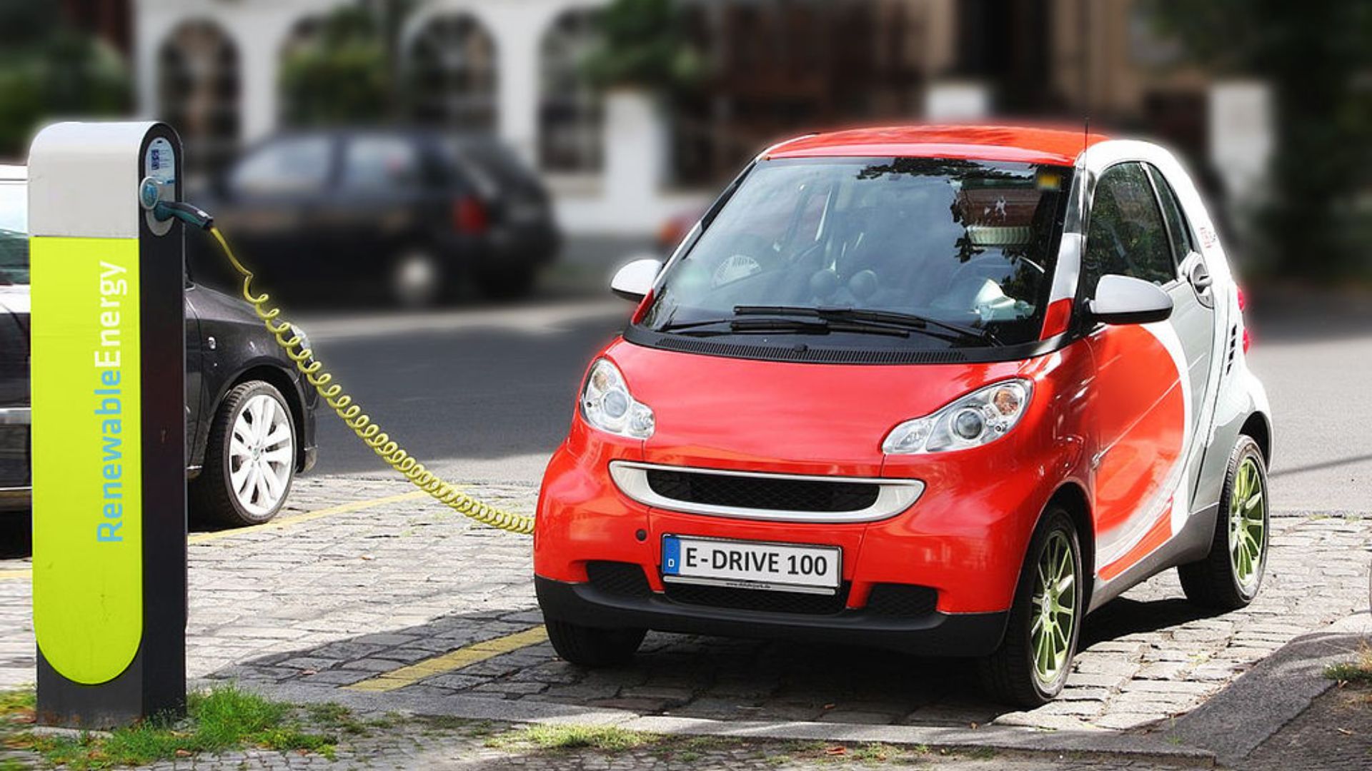 7 cách tăng phạm vi hoạt động và sức khỏe pin xe điện của bạn trong mùa đông này