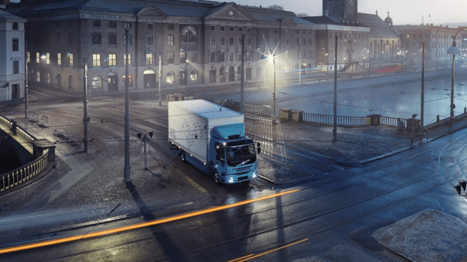 Volvo launches 14-ton electric truck, meets urban transport demand