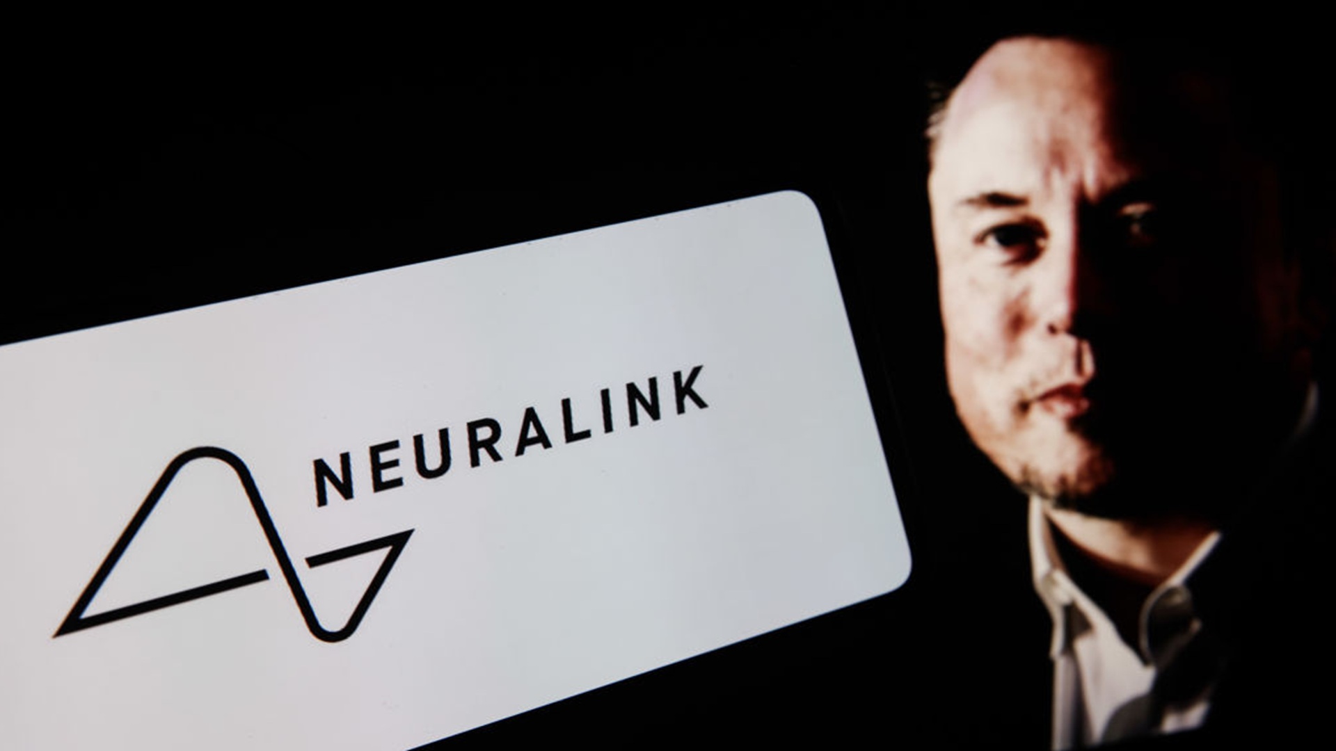 Elon Musk signals mass production and automated surgery push at Neuralink in 2026
