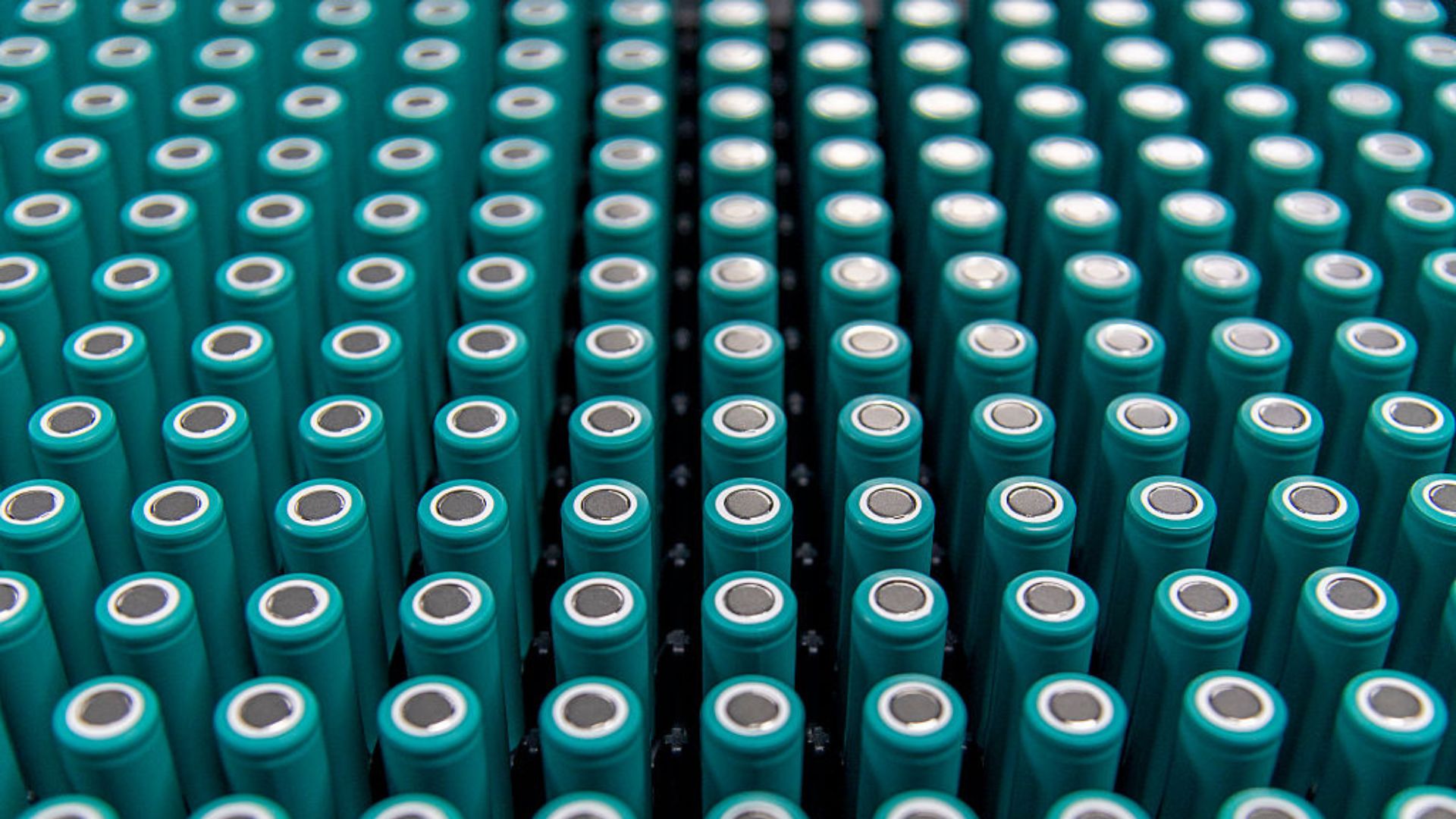 Aqueous zinc battery hit 1,000 cycles with plant-derived hydrogel