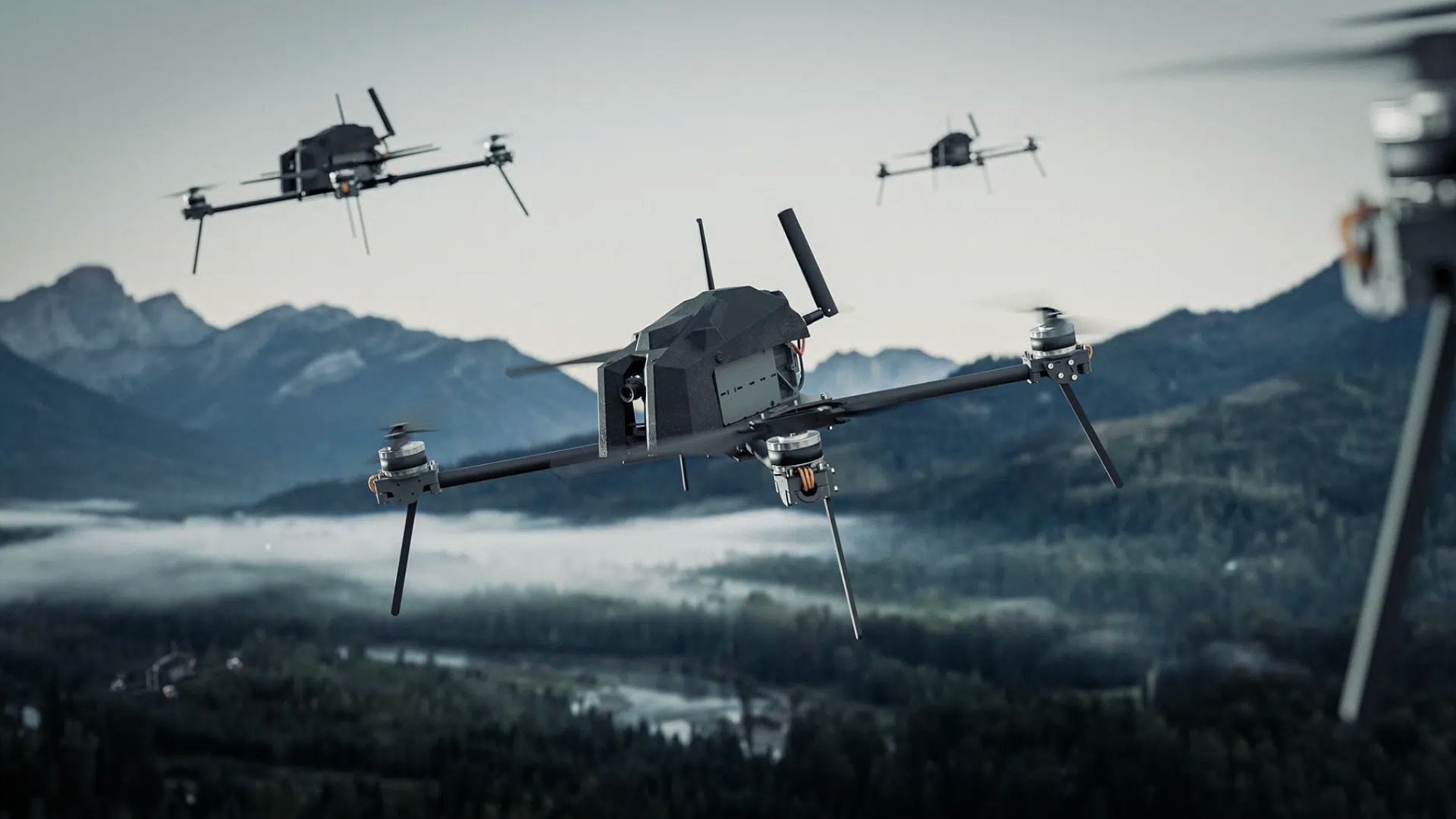 10 drone swarms reshaping modern air warfare and military strategy