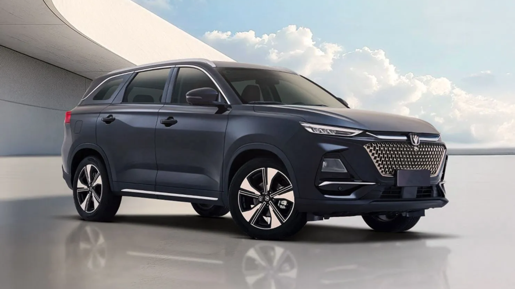 Chinese automaker’s SUV sets Guinness World Record with 68.6-foot ice ramp jump