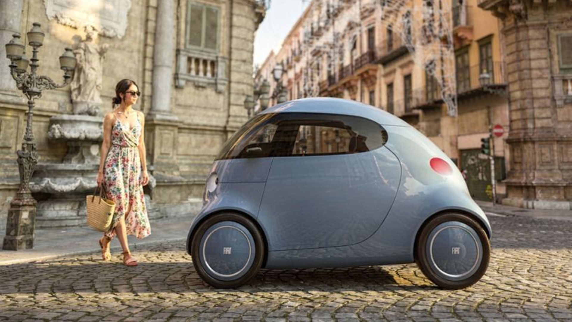 This mini electric car is a coupe but can also go roofless on demand