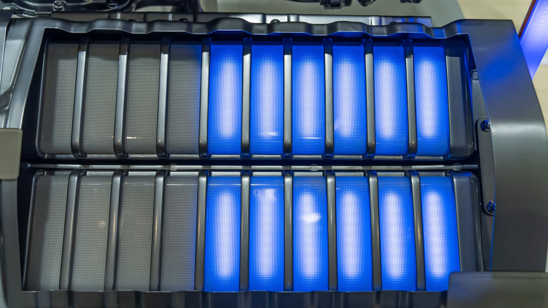 Các nhà khoa học cải tiến pin lithium với chất điện giải gel đột phá