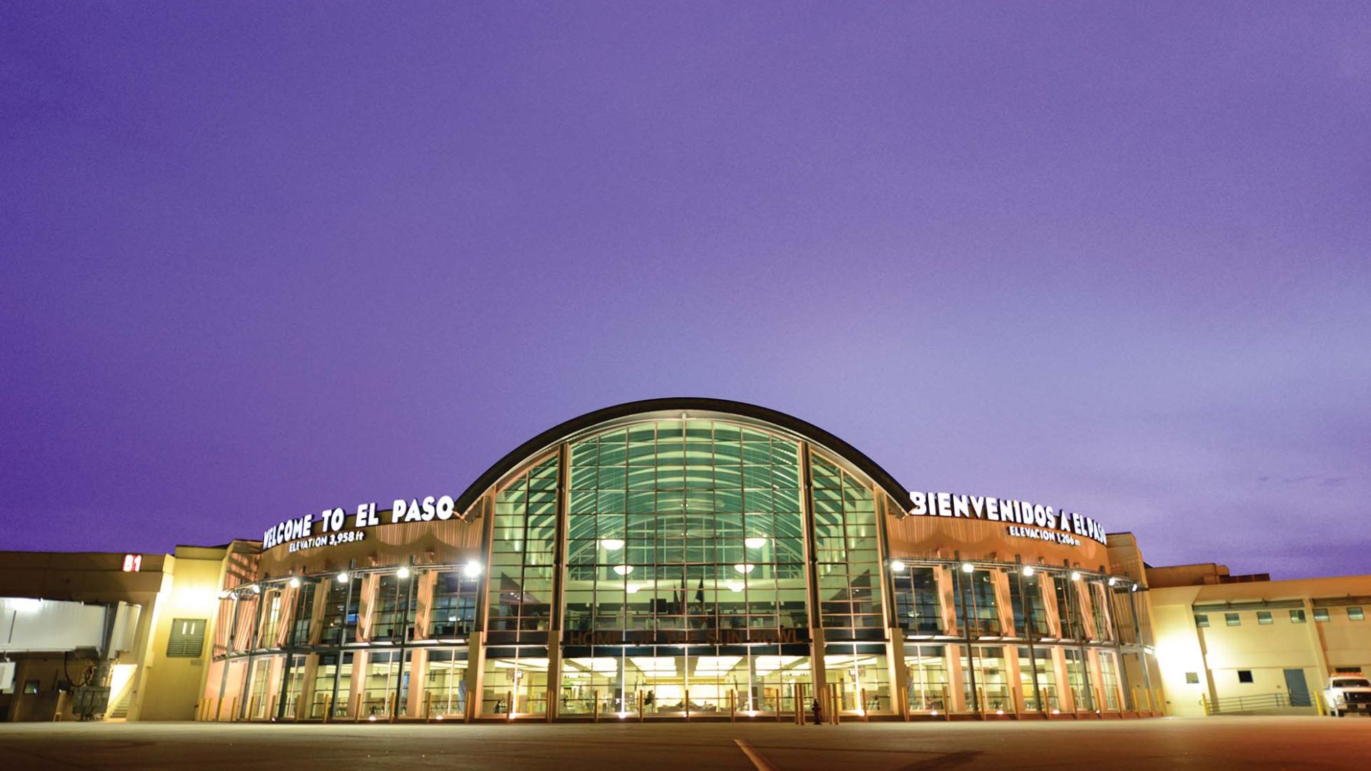 Máy bay không người lái khiến không phận Texas bị đóng cửa sau các cuộc thử nghiệm laser của quân đội Mỹ