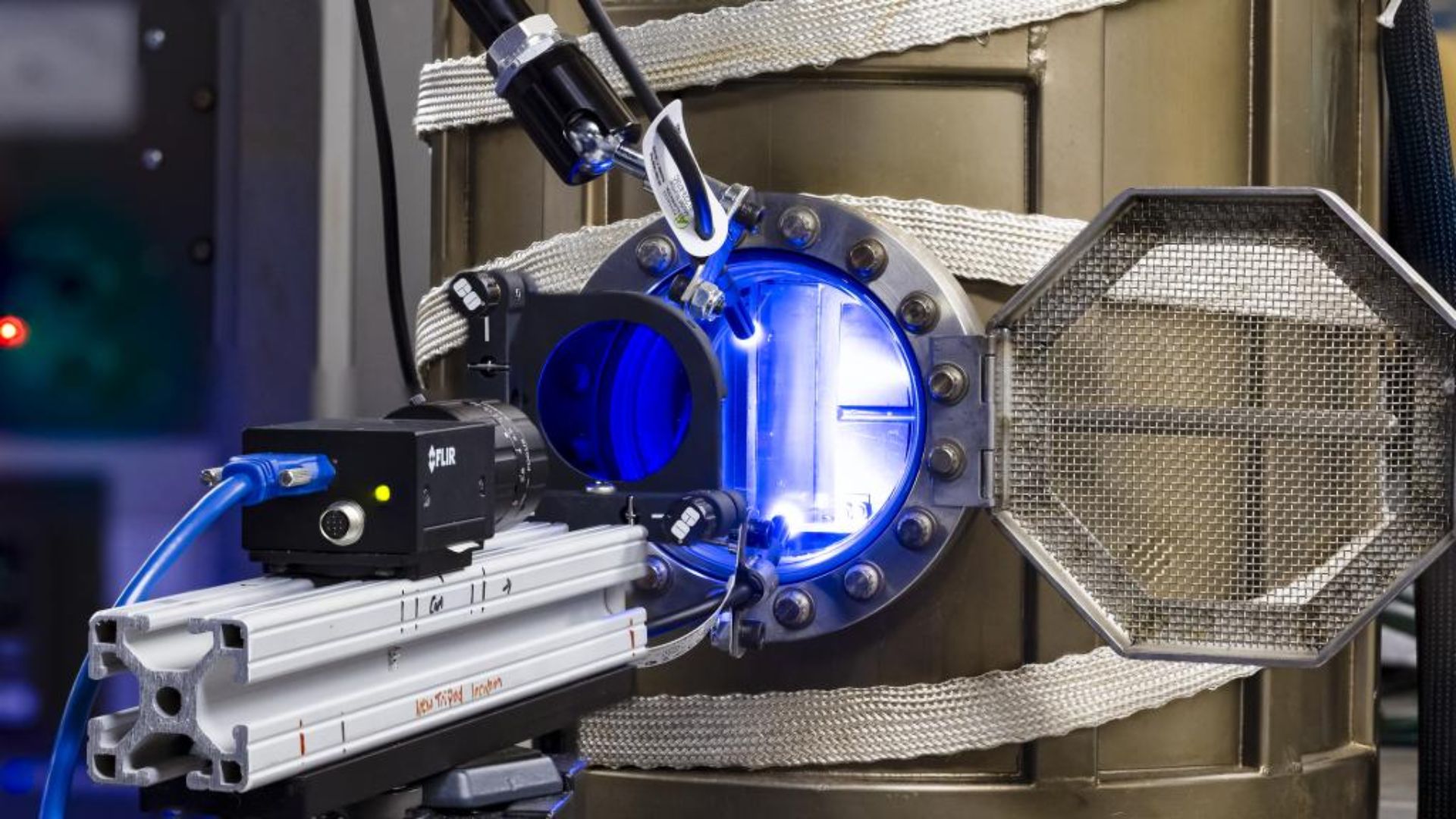 Phòng thí nghiệm Mỹ thử nghiệm vật liệu nhiệt hạch cho 'chăn' lò phản ứng hạt nhân mạnh