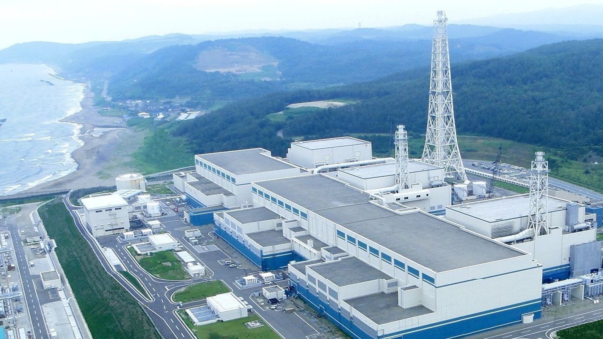 World’s largest nuclear plant restarts 1,356MW reactor after Fukushima shutdown