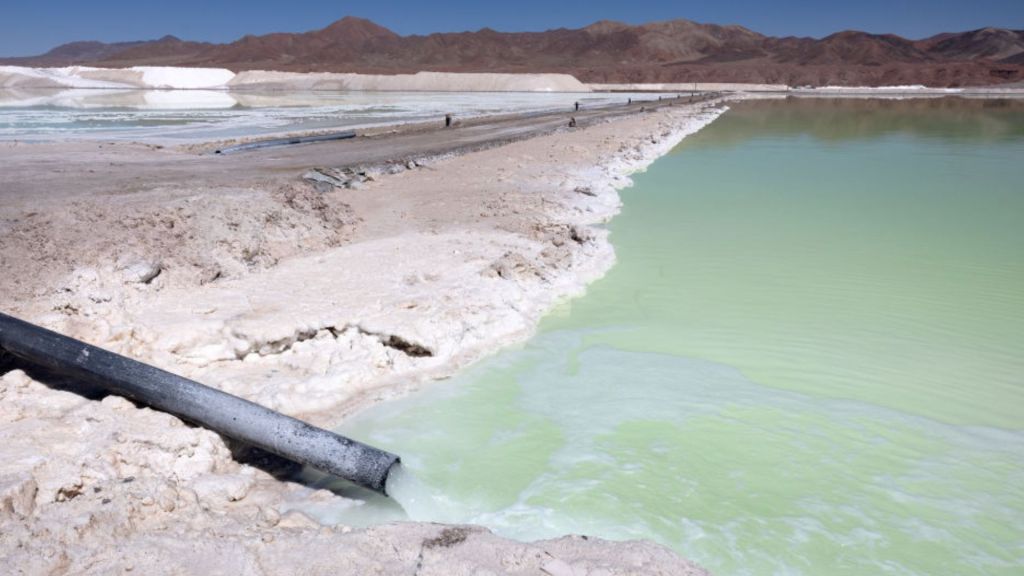 Scientists use toxic ‘forever chemicals’ to extract 99% pure battery-grade lithium