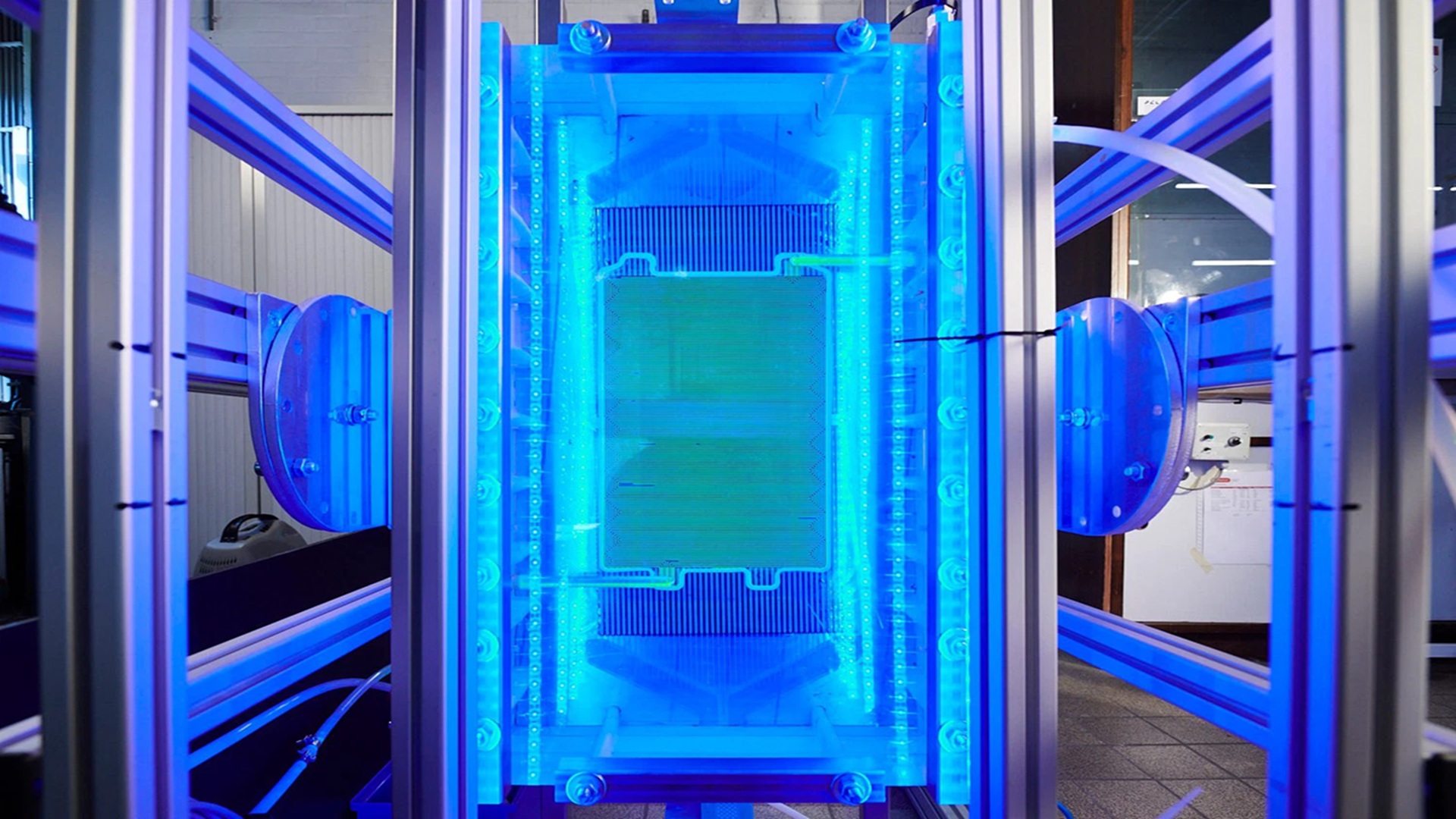 Decades-long grid storage unlocked with new hydrogen-iron flow battery