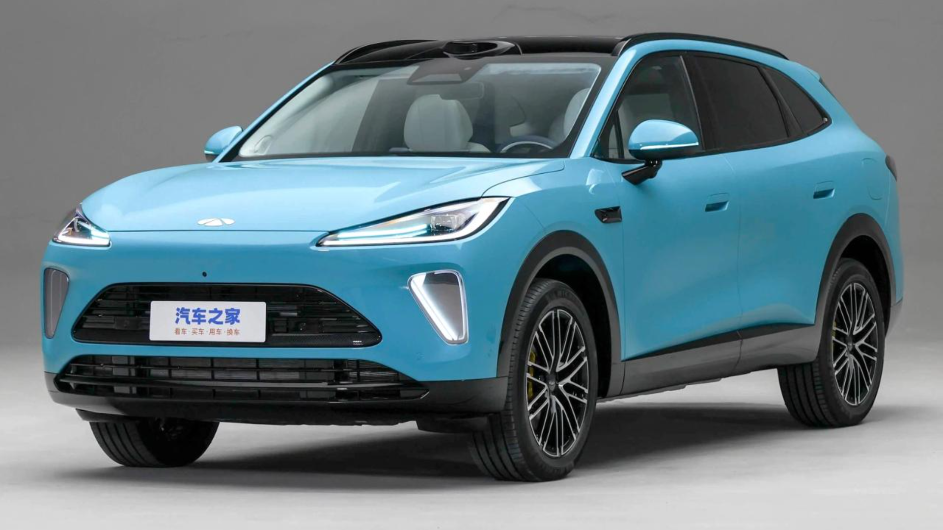China’s automobile giant unveils 375 kW hybrid EV with 1,240-mile range claim