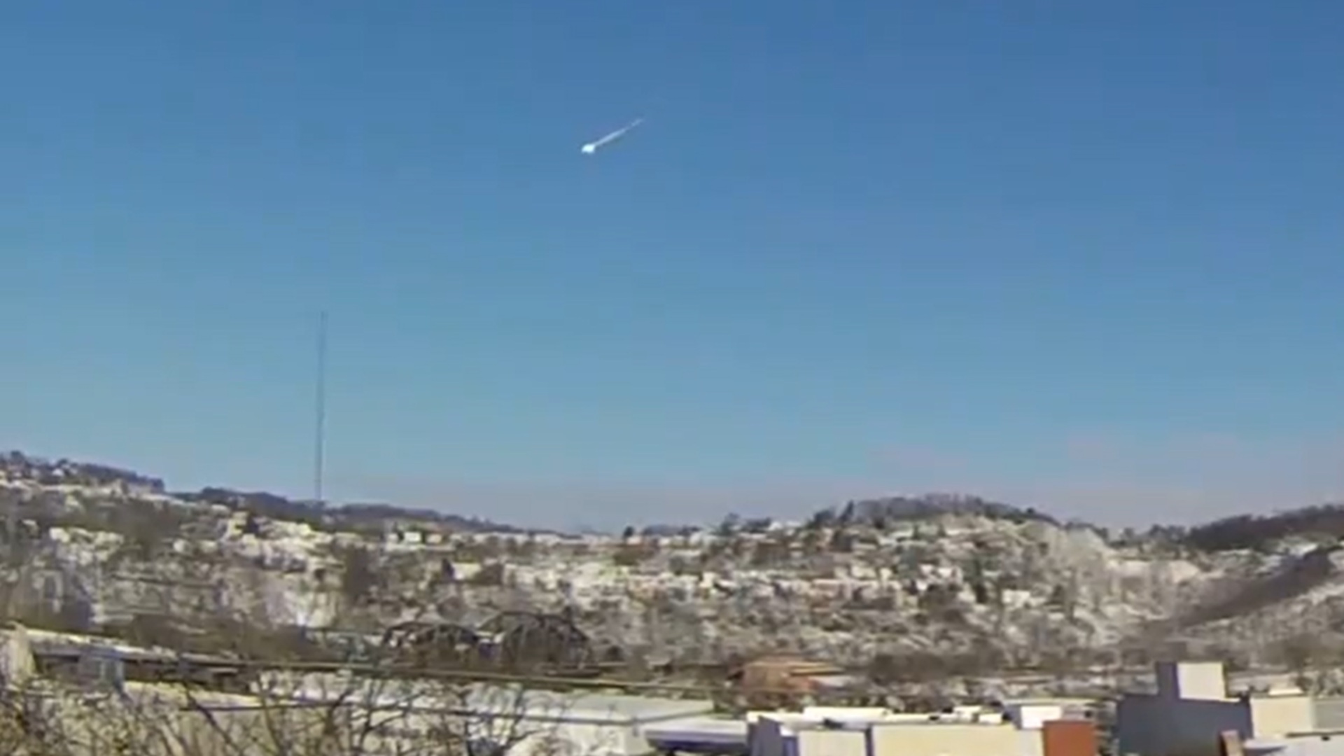 Explosive Ohio meteor seen across 10 states, triggers loud sonic booms regionally