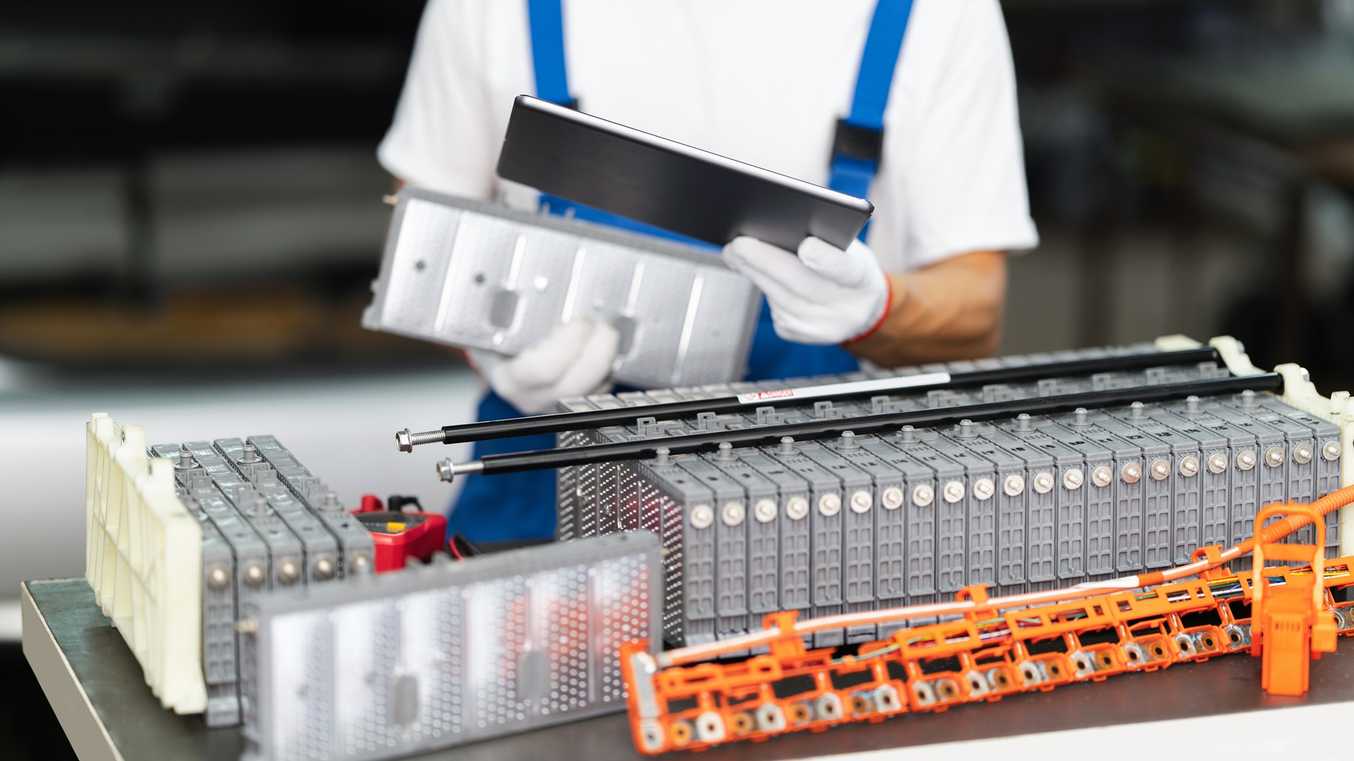 New gas battery makes electricity while capturing greenhouses gases