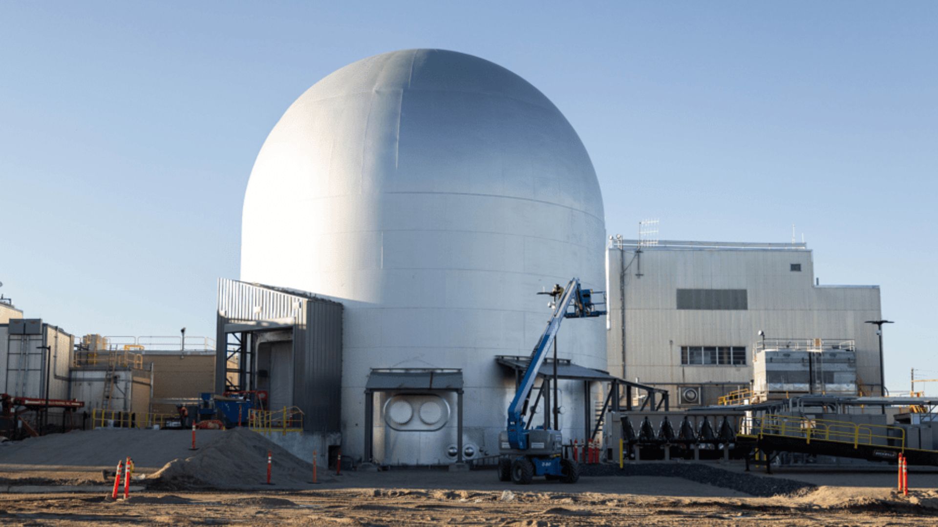 100-foot tall US nuclear DOME launched for advanced 20 MW microreactor testing