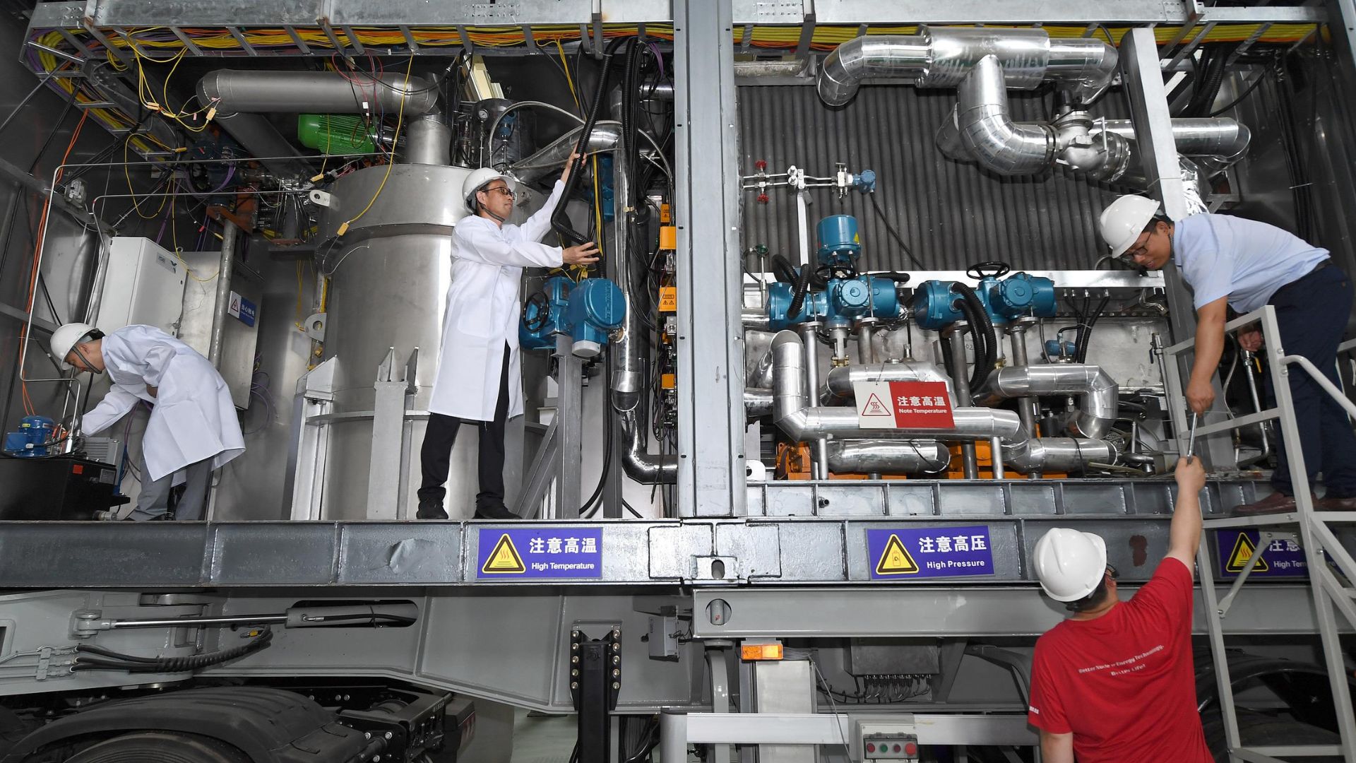 China tests 'world's first' 10 MW truck-mounted nuclear reactor