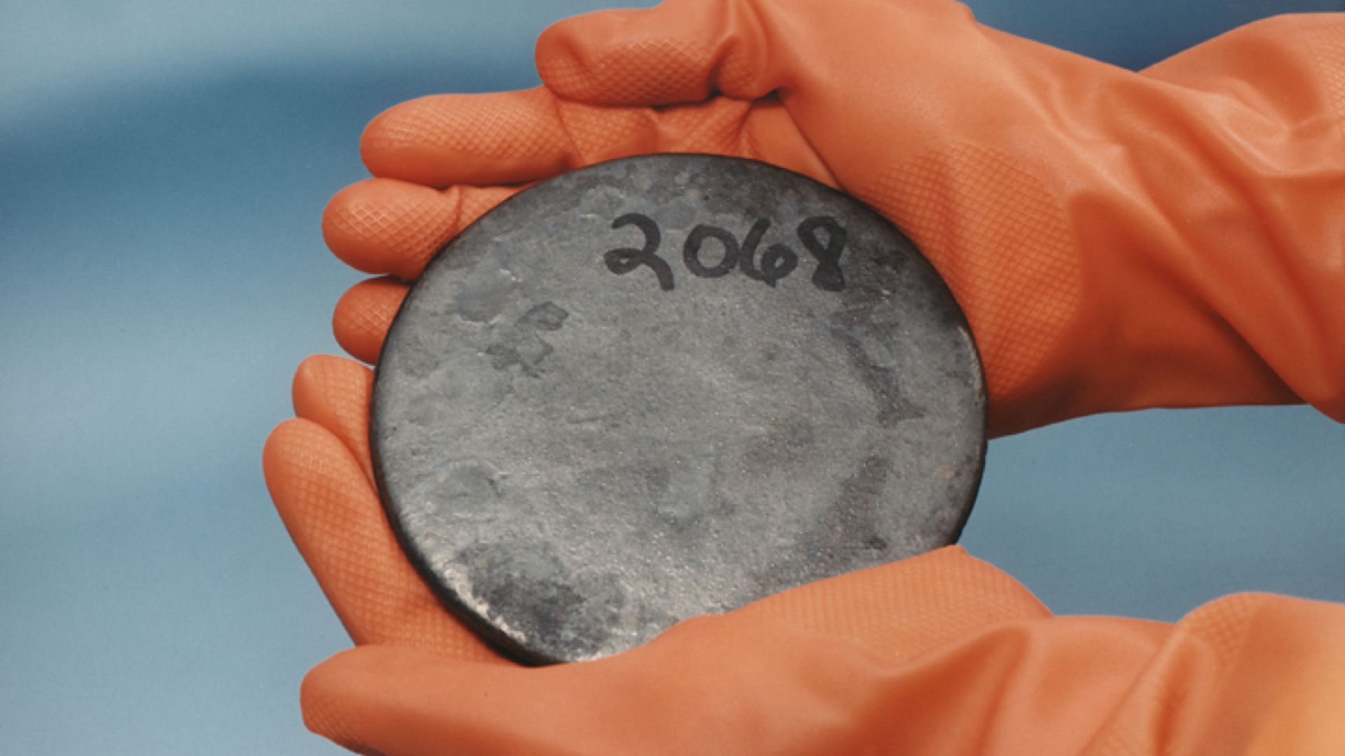 China’s light-powered micromotors to extract uranium from oceans