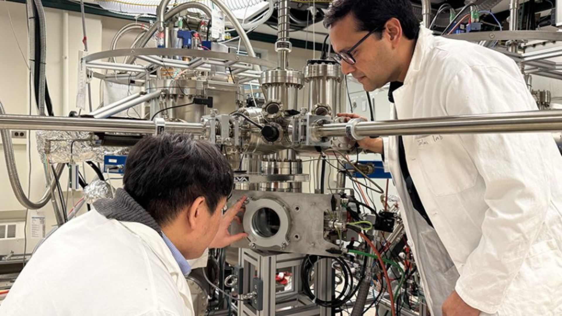 Atomic polarization enables new control over metal electronic behavior