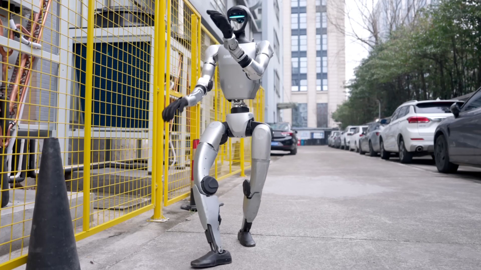 Humanoid robot begins work at Japanese airport to tackle labor crisis