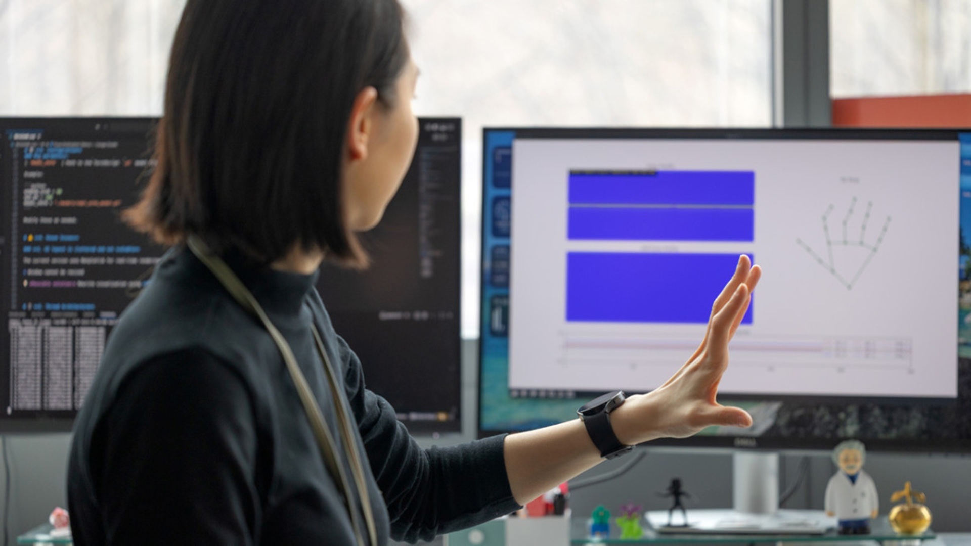 AI turns smartwatch into real-time hand tracking using sonar tech