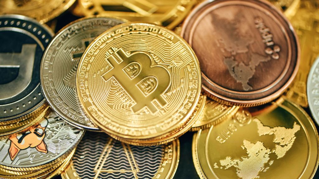 Claude AI helps uncover forgotten Bitcoin fortune worth $400K hidden for 11 years