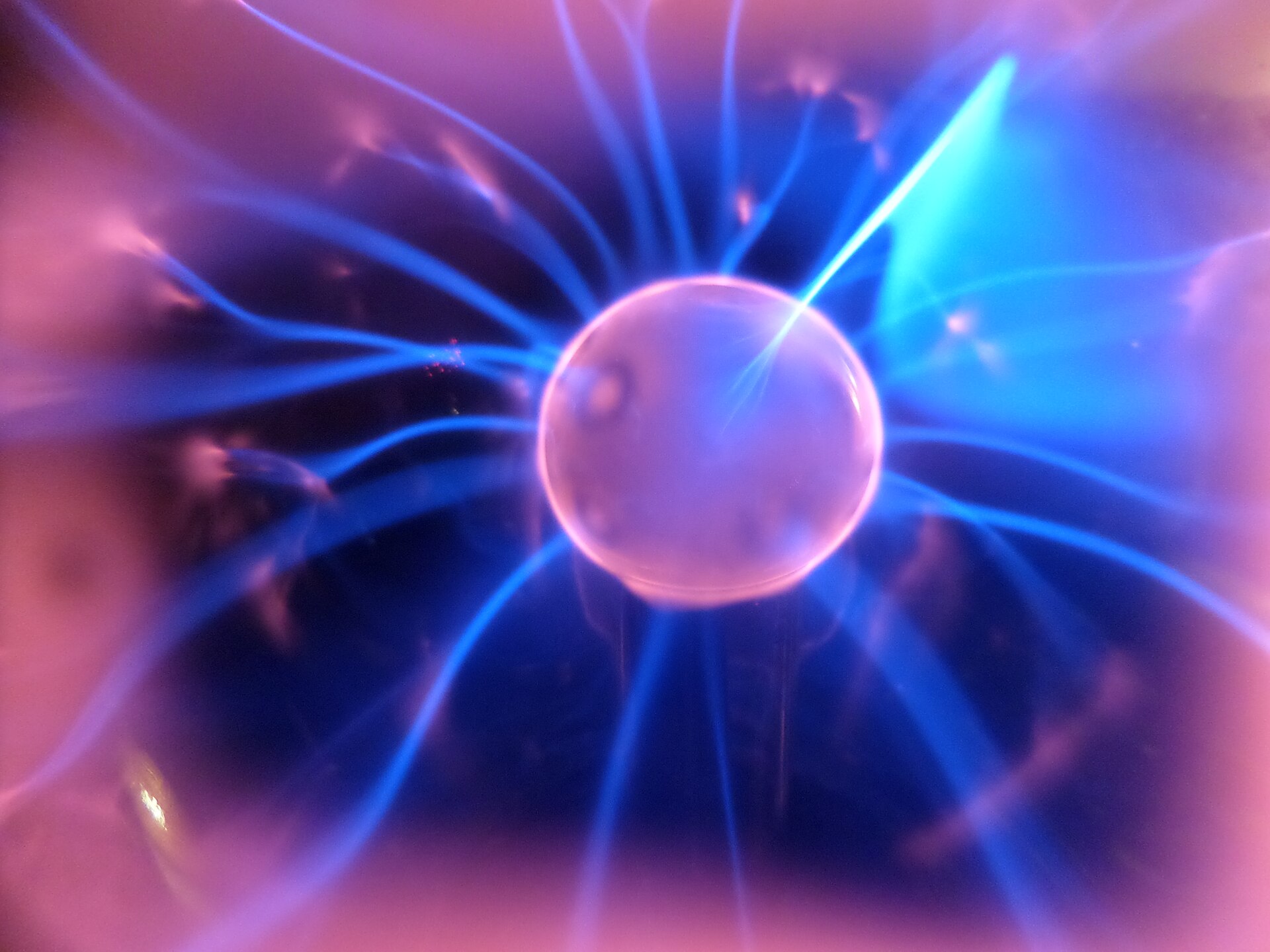 Chinese physicists achieve 20x laser interaction boost without extra power using quantum tech