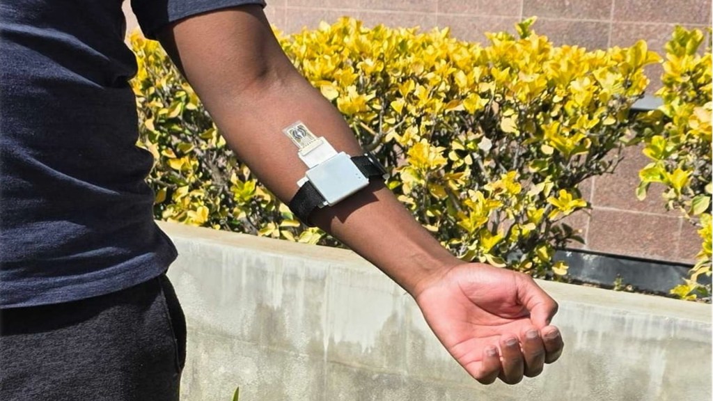 Battery-free wireless sweat sensor runs 21 days without losing tracking accuracy
