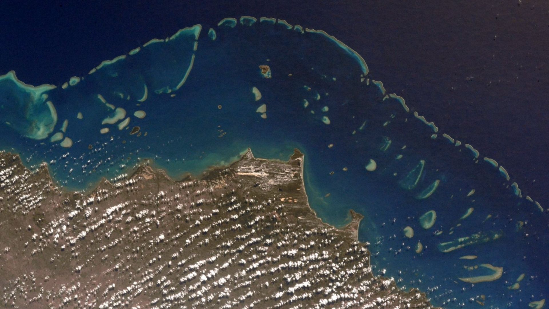 7 natural wonders on Earth that look almost unreal