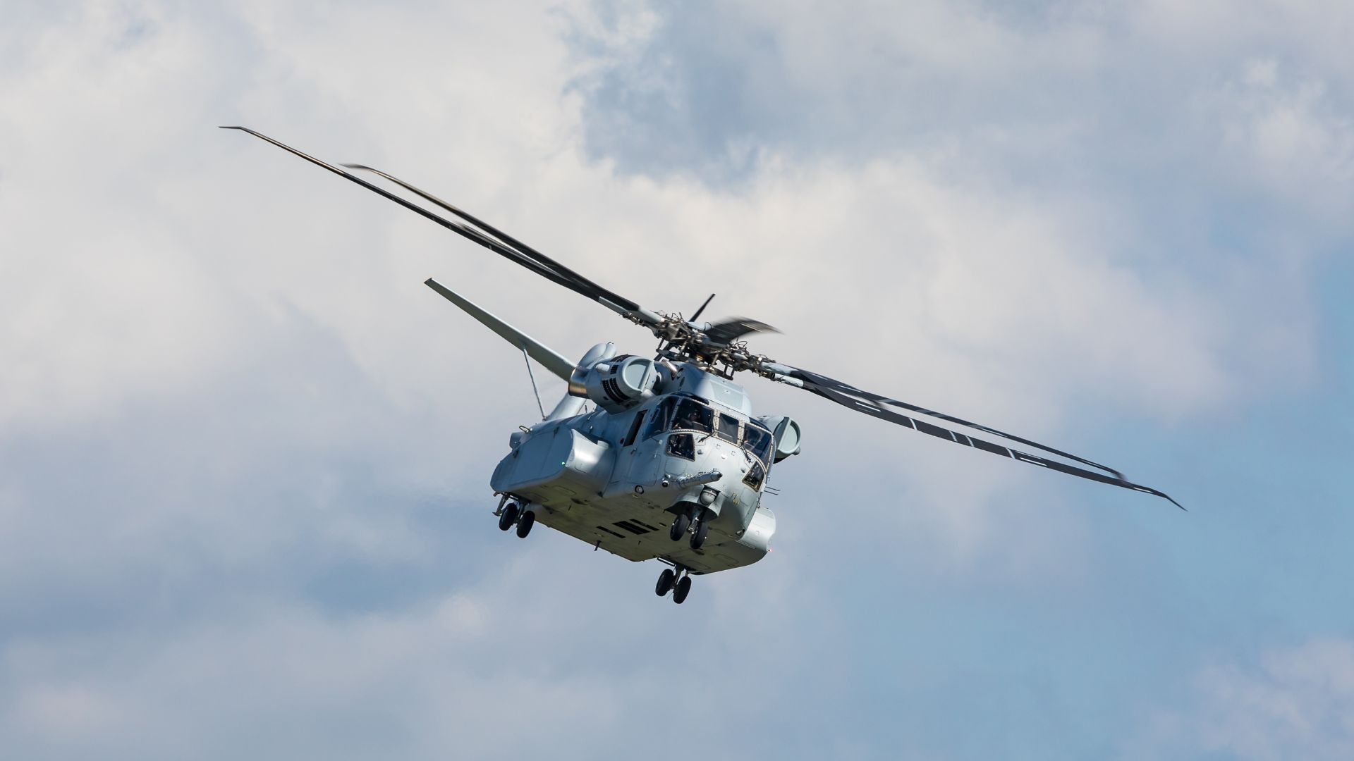Meet the 7 fastest military helicopters ever produced