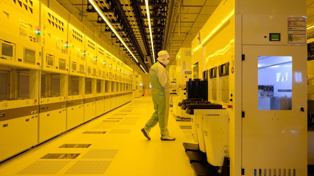 New atom-thin coating frees up space for faster, more efficient semiconductor chips
