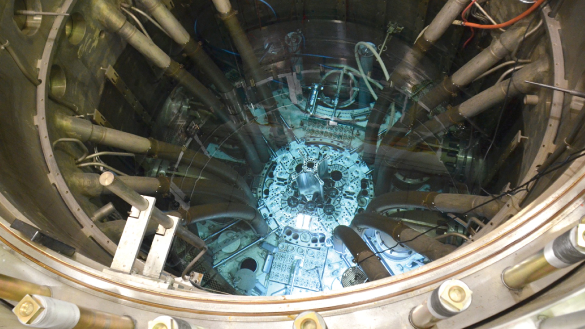 World’s most powerful nuclear test reactor removes first Lightbridge fuel samples