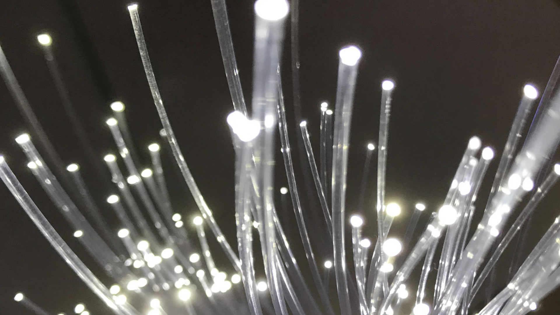 World's first ‘three-lane' optical fiber network in China boosts data transfer by 5x