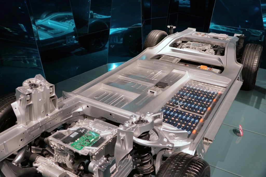 Next EV leap: New dry-electrode tech promises longer range and fast charging