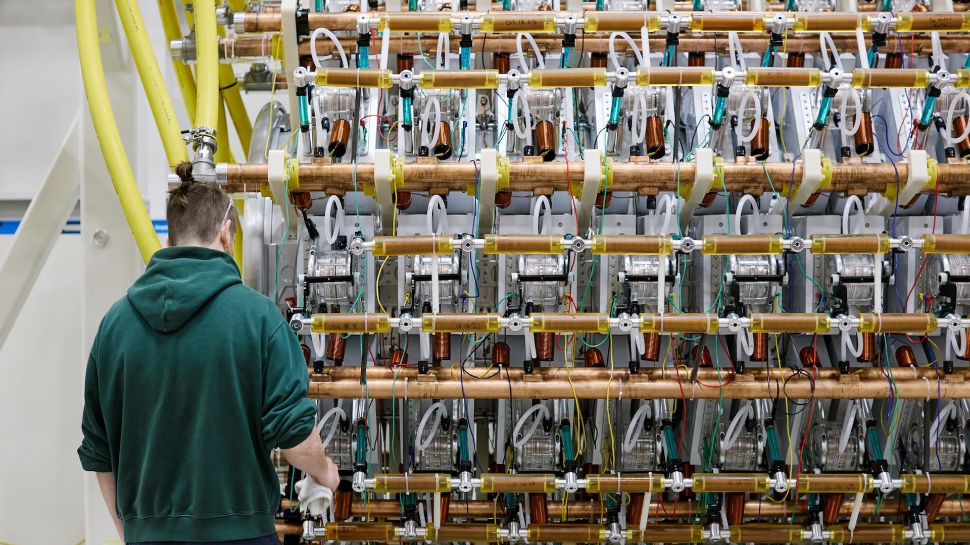 Pulsed-power prototype completes 3,000 tests at 95% efficiency for future fusion plants