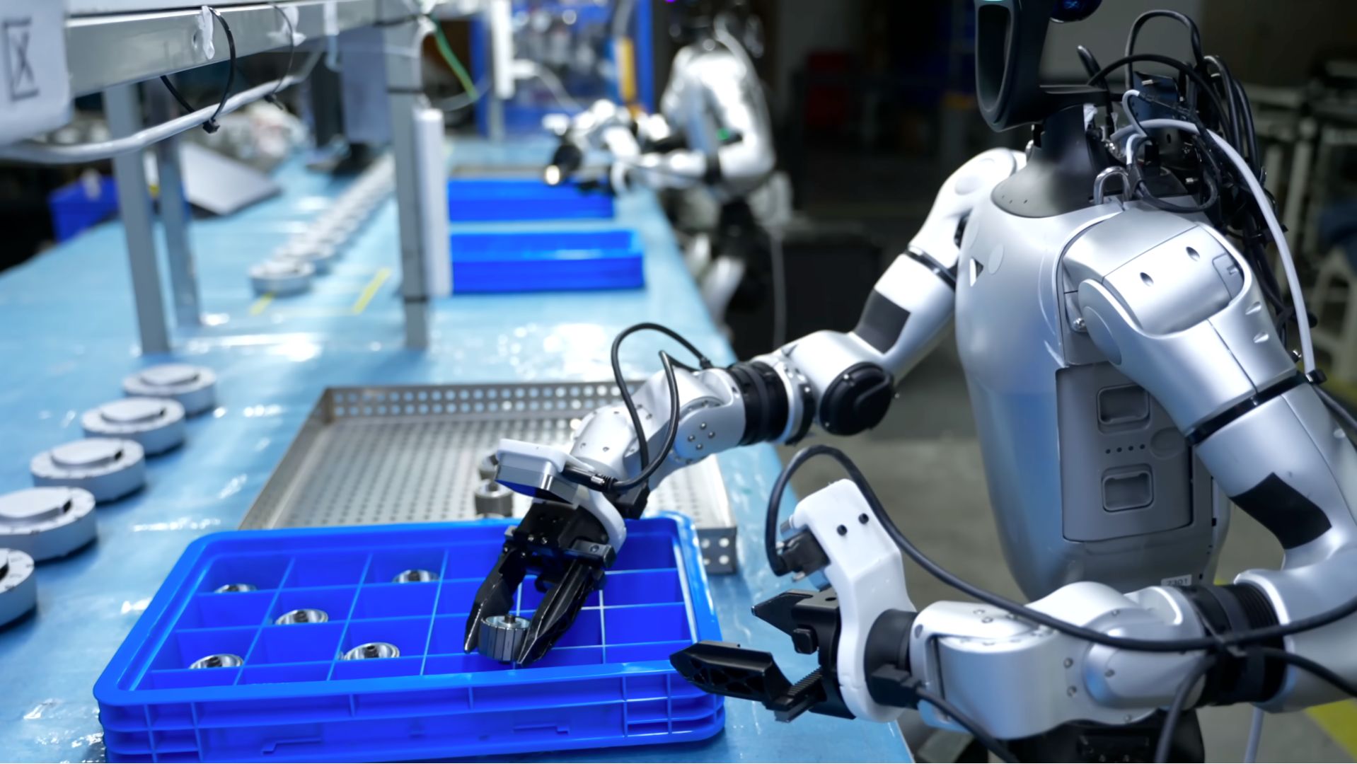 2,000 humanoids to take on textile production in Chinese firm's push