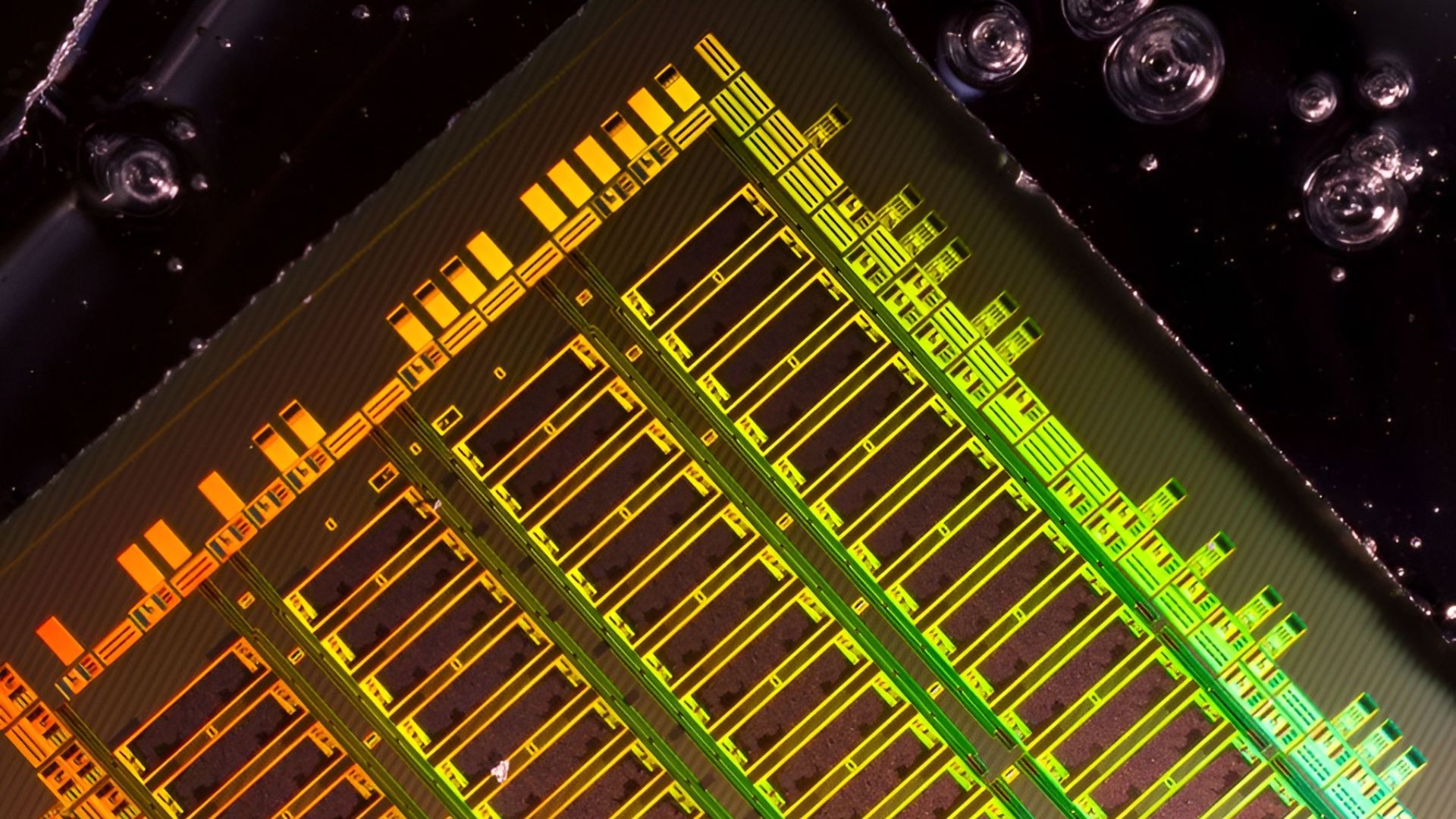 Peking University Researchers Replace Electrical Links With Optical Networks to Accelerate AI