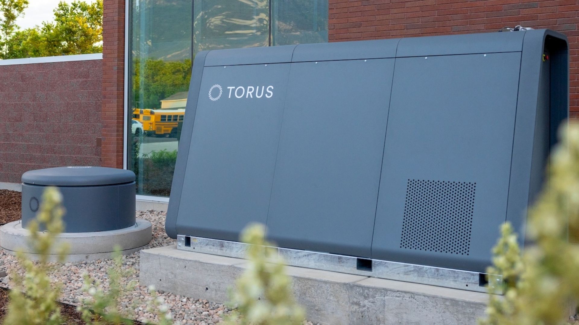 US startups’ flywheel energy storage can power up AI data centers, support the grid