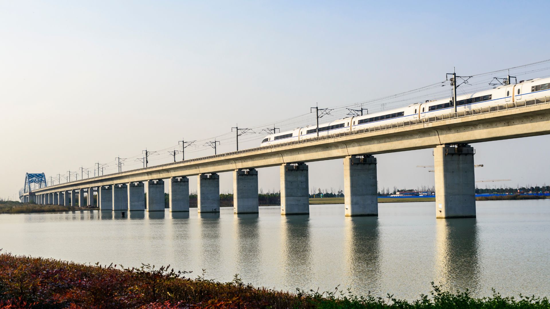 Global Rail Projects Leverage Massive Viaducts to Solve Seismic and Terrain Constraints