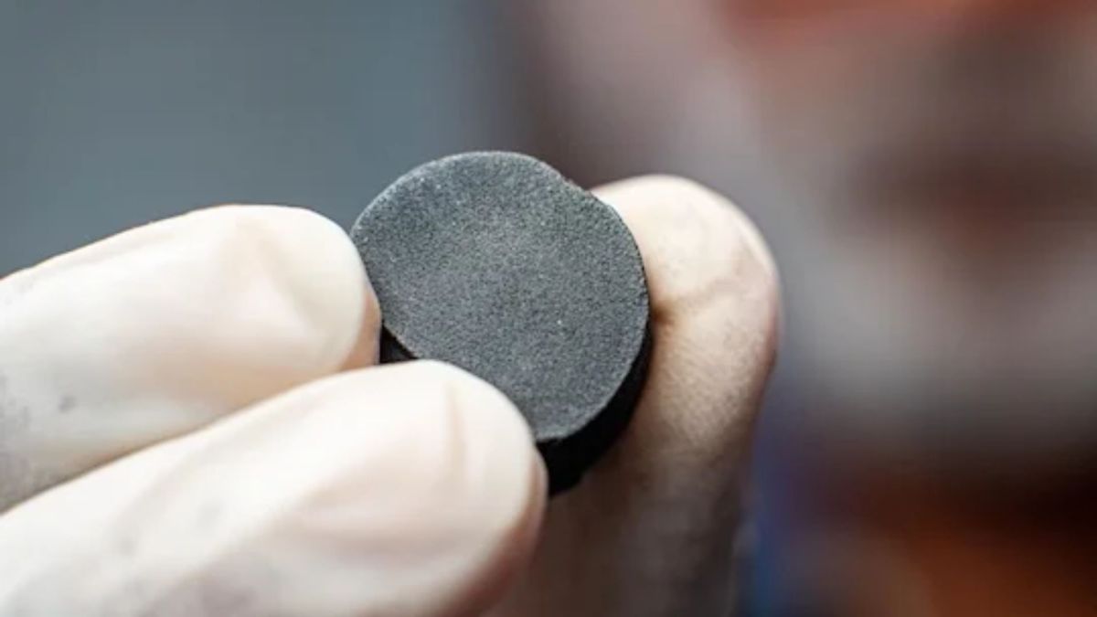 Hypersonic impact turns diamond to graphite in microseconds, could aid defense and aviation