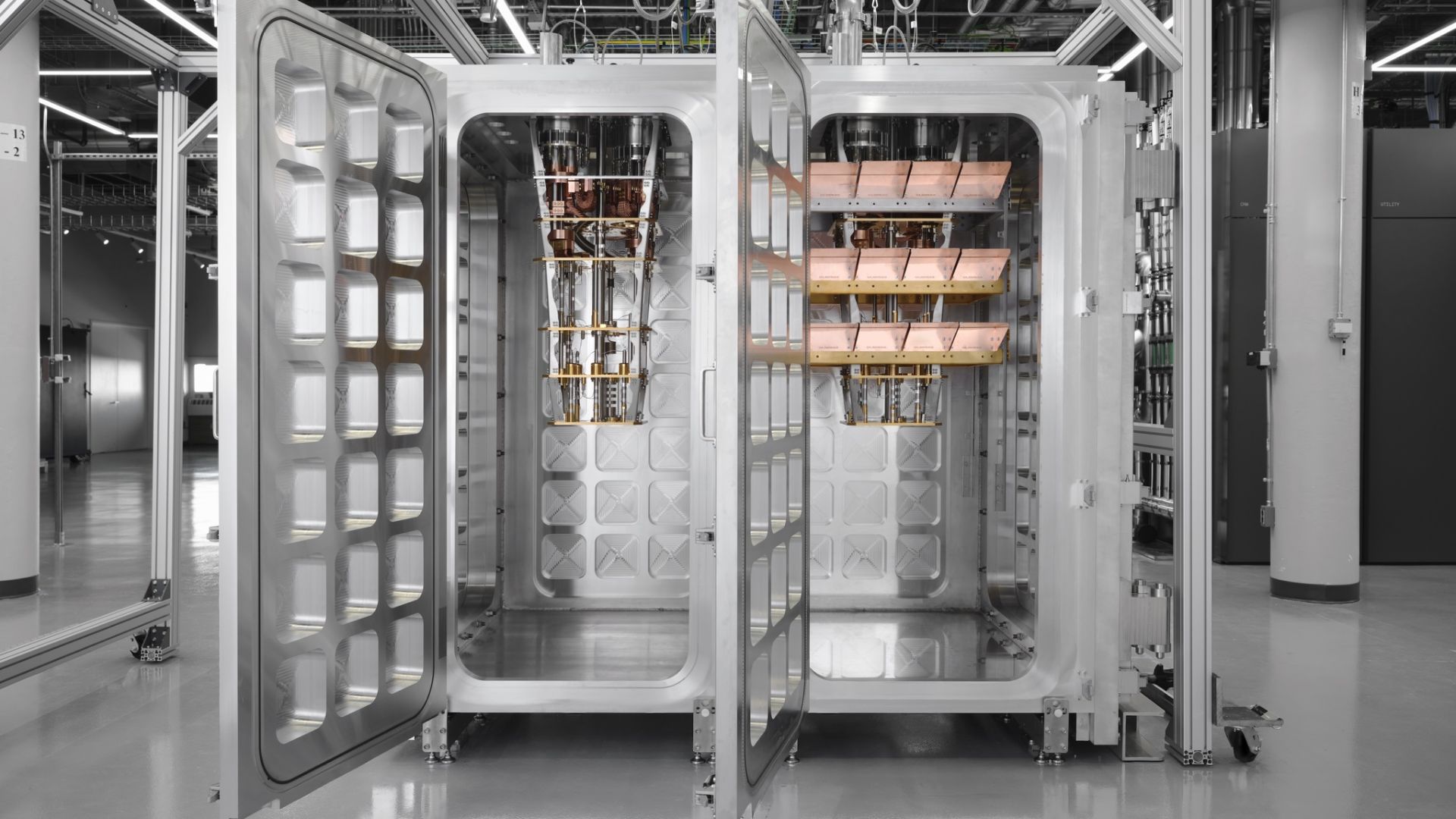 IBM's new modular cryogenic system for fault-tolerant quantum computer