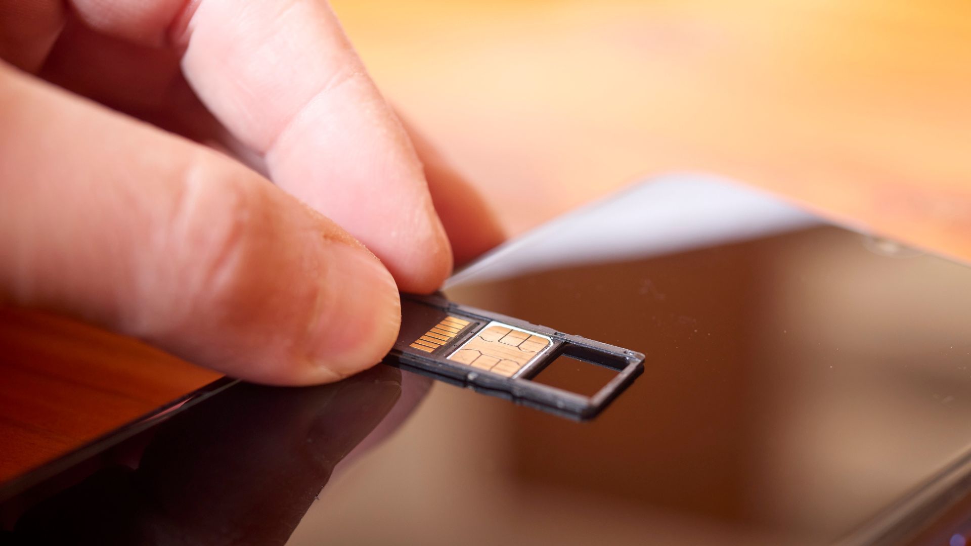 Security researchers discover SIM card vulnerabilities in mobiles, EV chargers