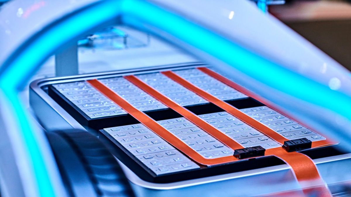 Scientists use oxygen vacancies to drive fast lithium transport in batteries