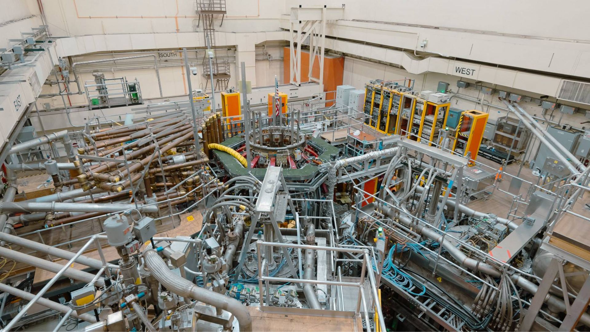 US team achieves 87% nuclear fusion reactor wall purity using plasma and 1472°F heat - Interesting Engineering image