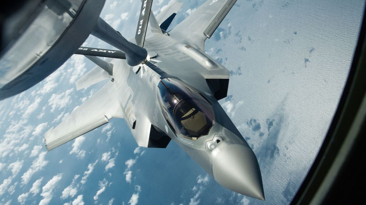 Chinese missiles autonomously spot F-22, F-35 heat signatures with 90 percent accuracy