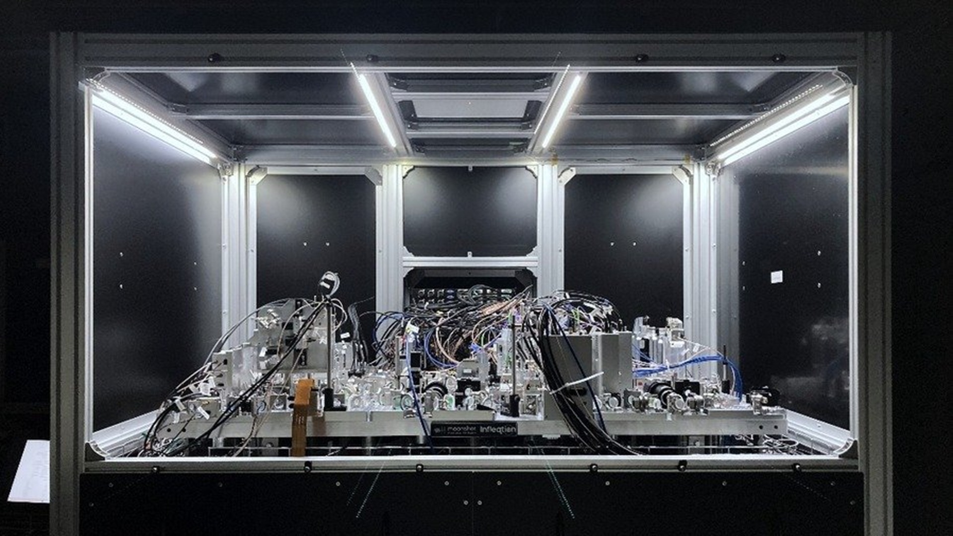 First full-stack neutral-atom quantum computer debuts with 50 qubits