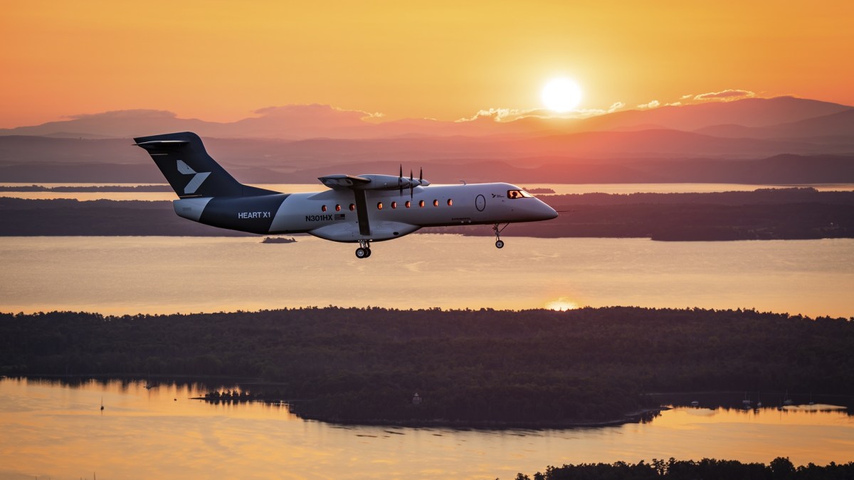 US: World’s largest electric aircraft takes to the skies with over 1MW of power
