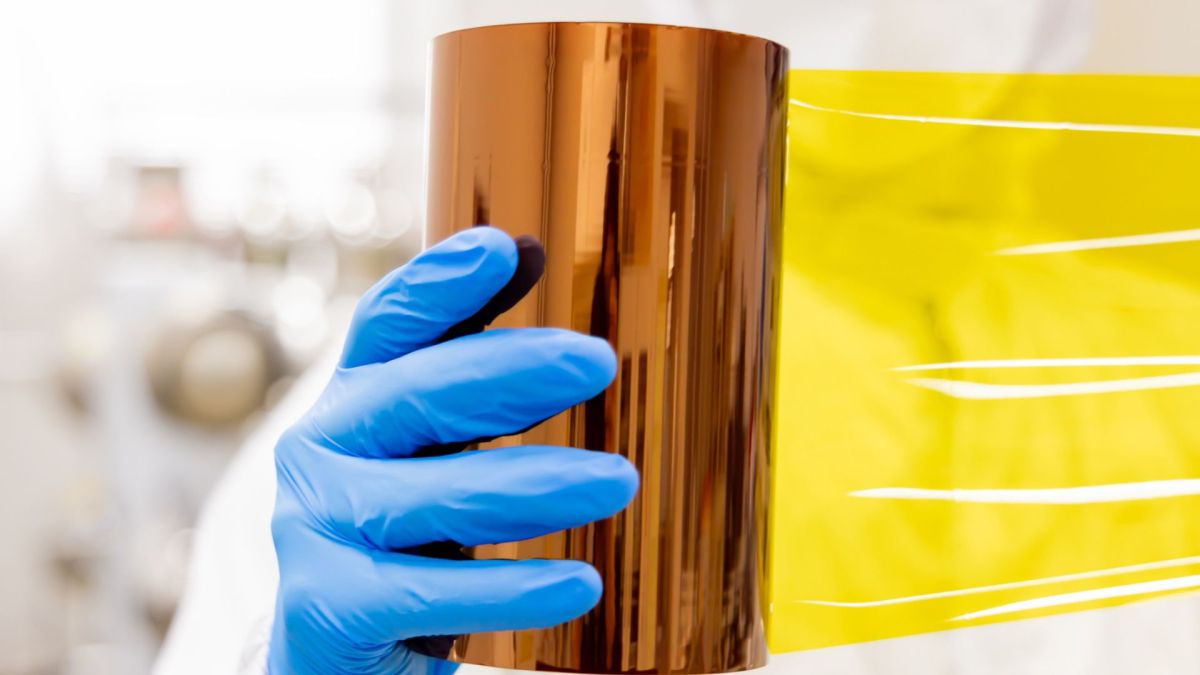 New material conducts 5 times less heat than silicone, remains up to 10,000 times more stiffer