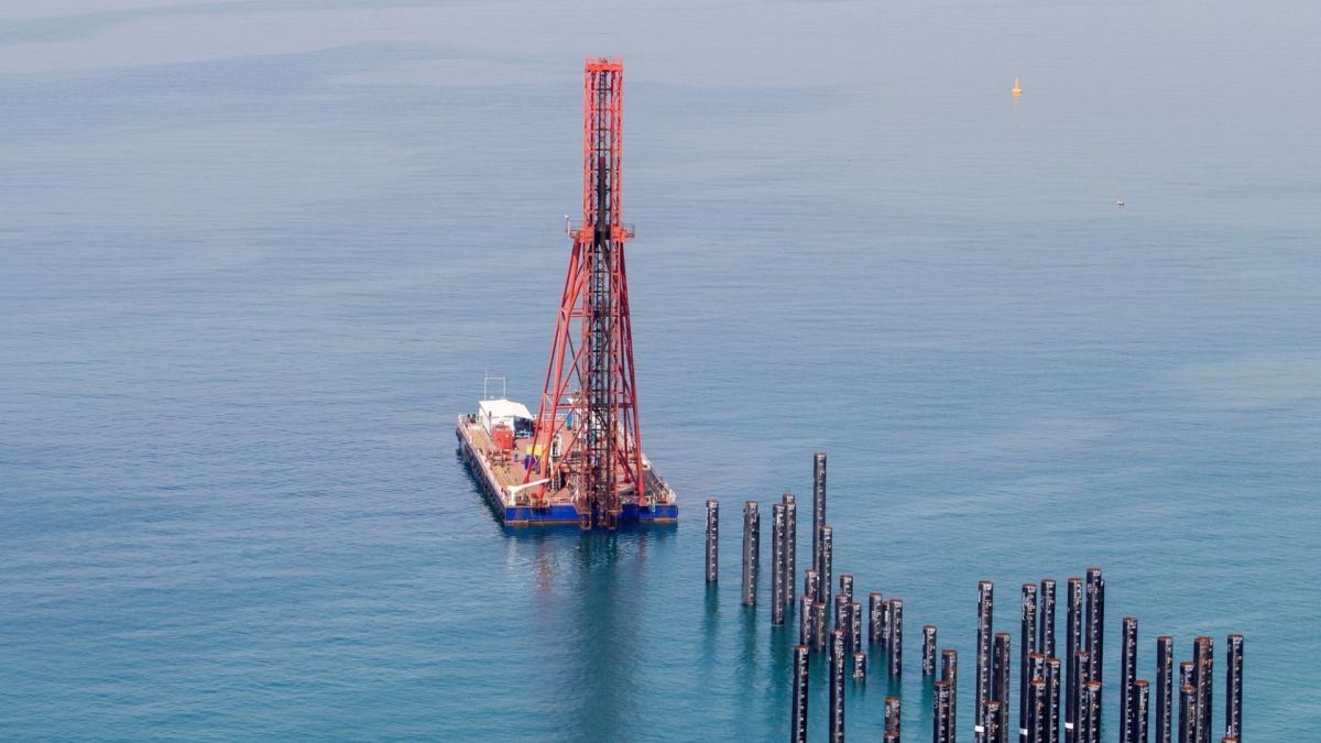 World’s largest pile-driving ship departs China for Brazilian bridge project